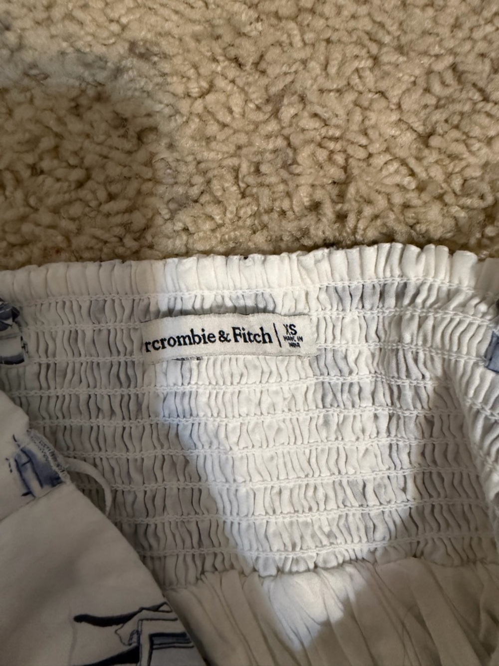 Abercrombie & Fitch Women's Strapless Bubble Hem top Size XS - Picture 4 of 4